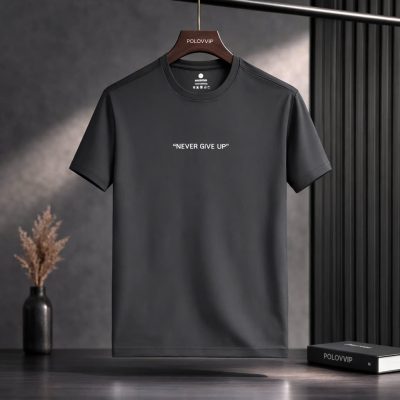Áo Thun Nam Cổ Tròn Never Give Up – T1